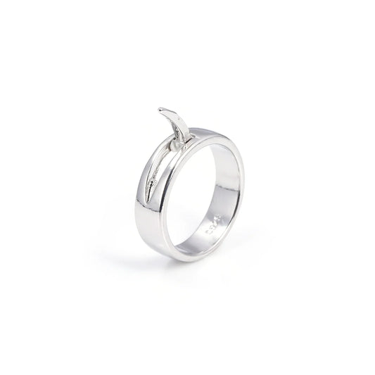 Annie Leonhart  Ring